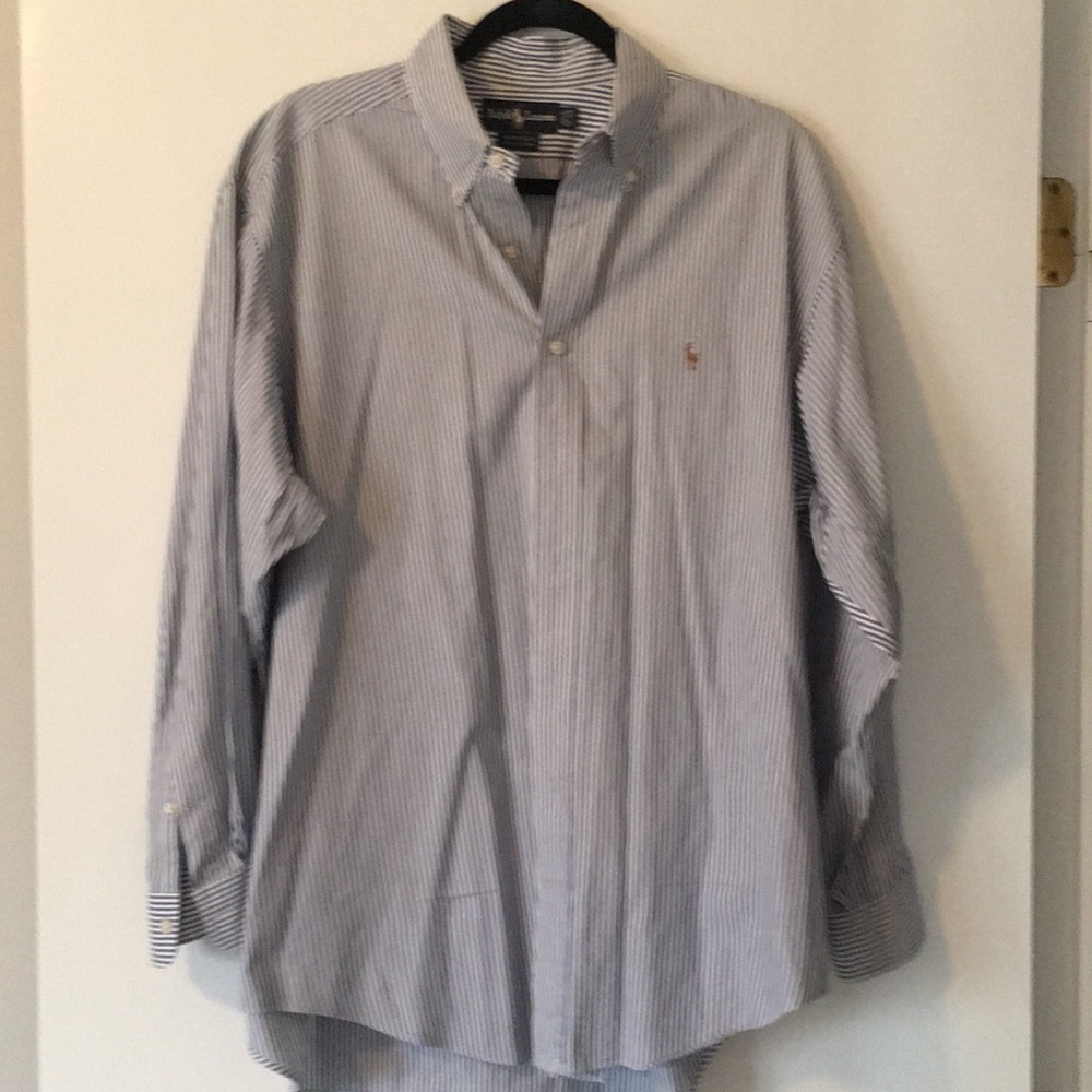 Men’s button up dress shirt